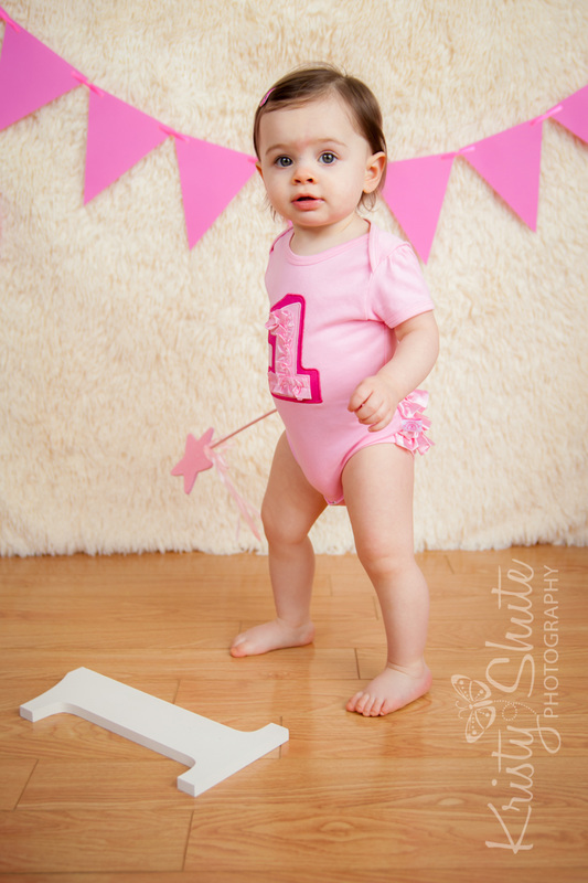 Kristy Shute Photography One Year Old Kitchener