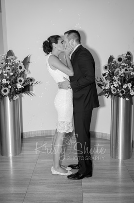Kristy Shute Photography Kitchener Waterloo Toronto Wedding City Hall