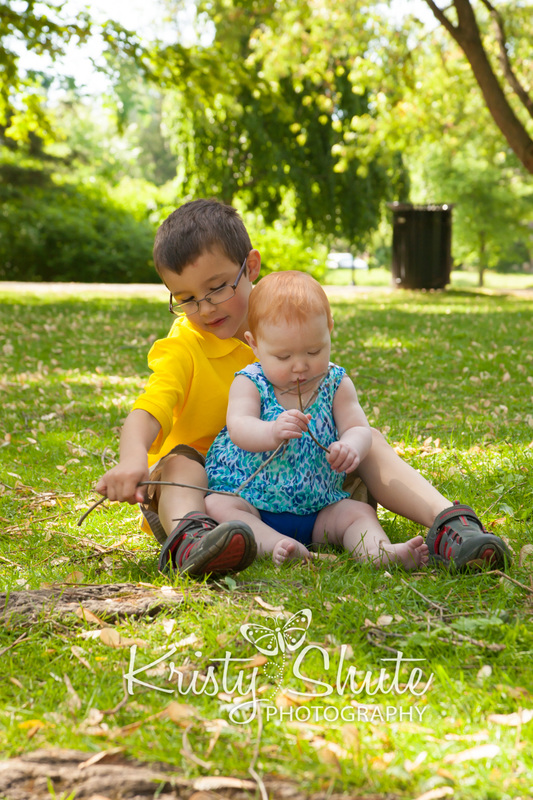 Kristy Shute Photography Kitchener Victoria Park Family Session