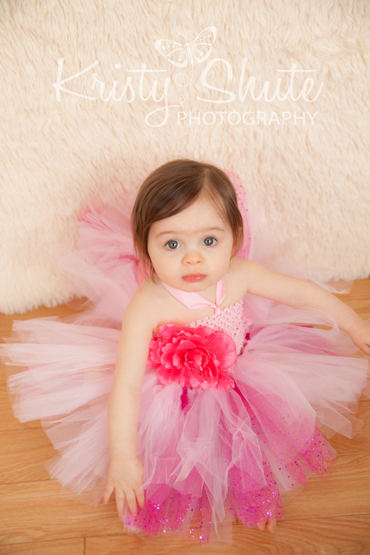 Kristy Shute Photography One Year Old Kitchener