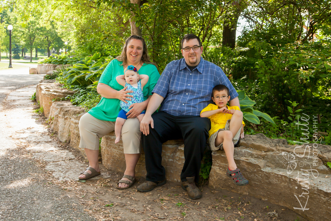 Kristy Shute Photography Kitchener Victoria Park Family Session
