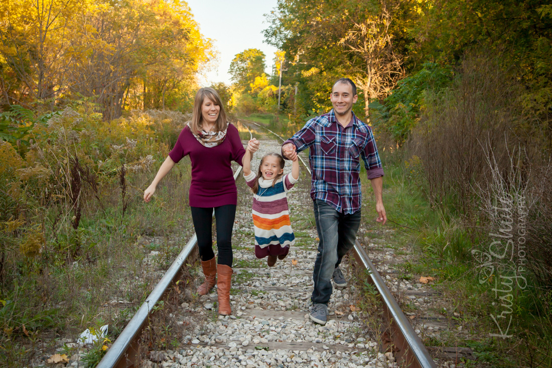 Kristy Shute Photography, Kitchener Fall Family Photography, Victoria Park, Train Tracks