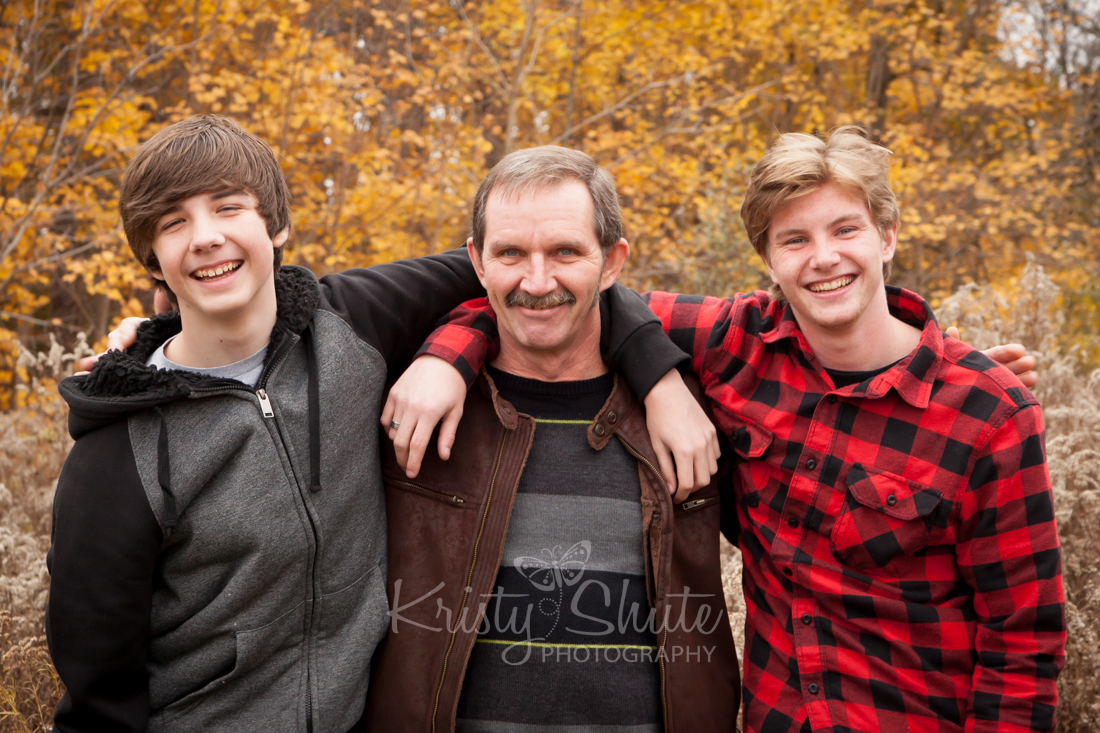 Kristy Shute Photography; Huron Natural Area Kitchener; Fall Family Photo Session
