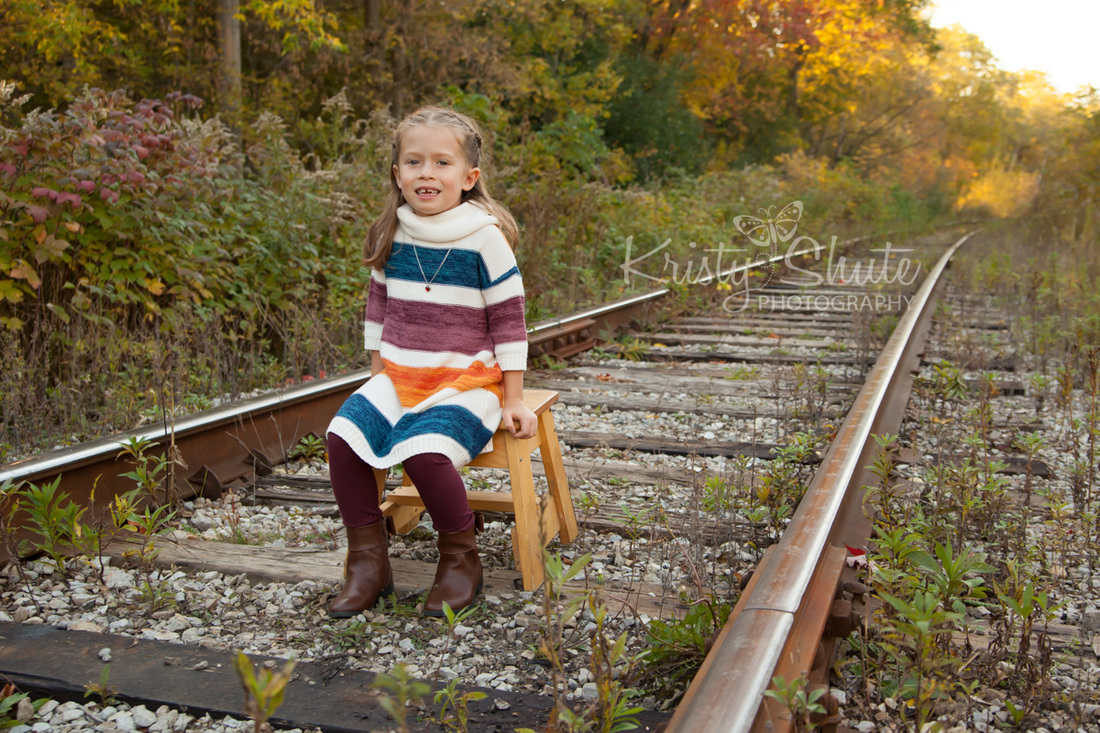 Kristy Shute Photography, Kitchener Fall Family Photography, Victoria Park, Train Tracks