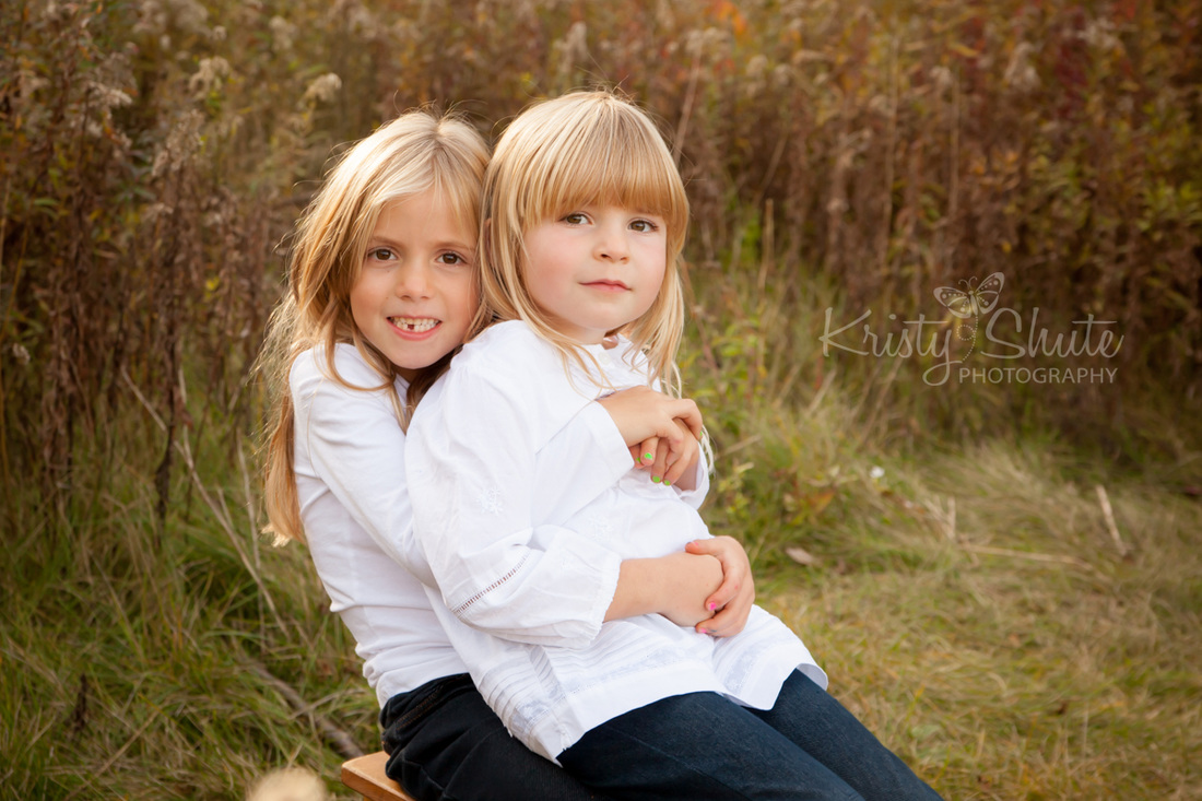 Kristy Shute Photography Fall Family Session Huron Natural Area Kitchener